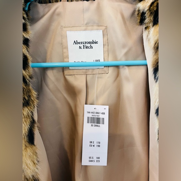 Abercrombie Leopard Jacket / Coat - Picture 3 of 4